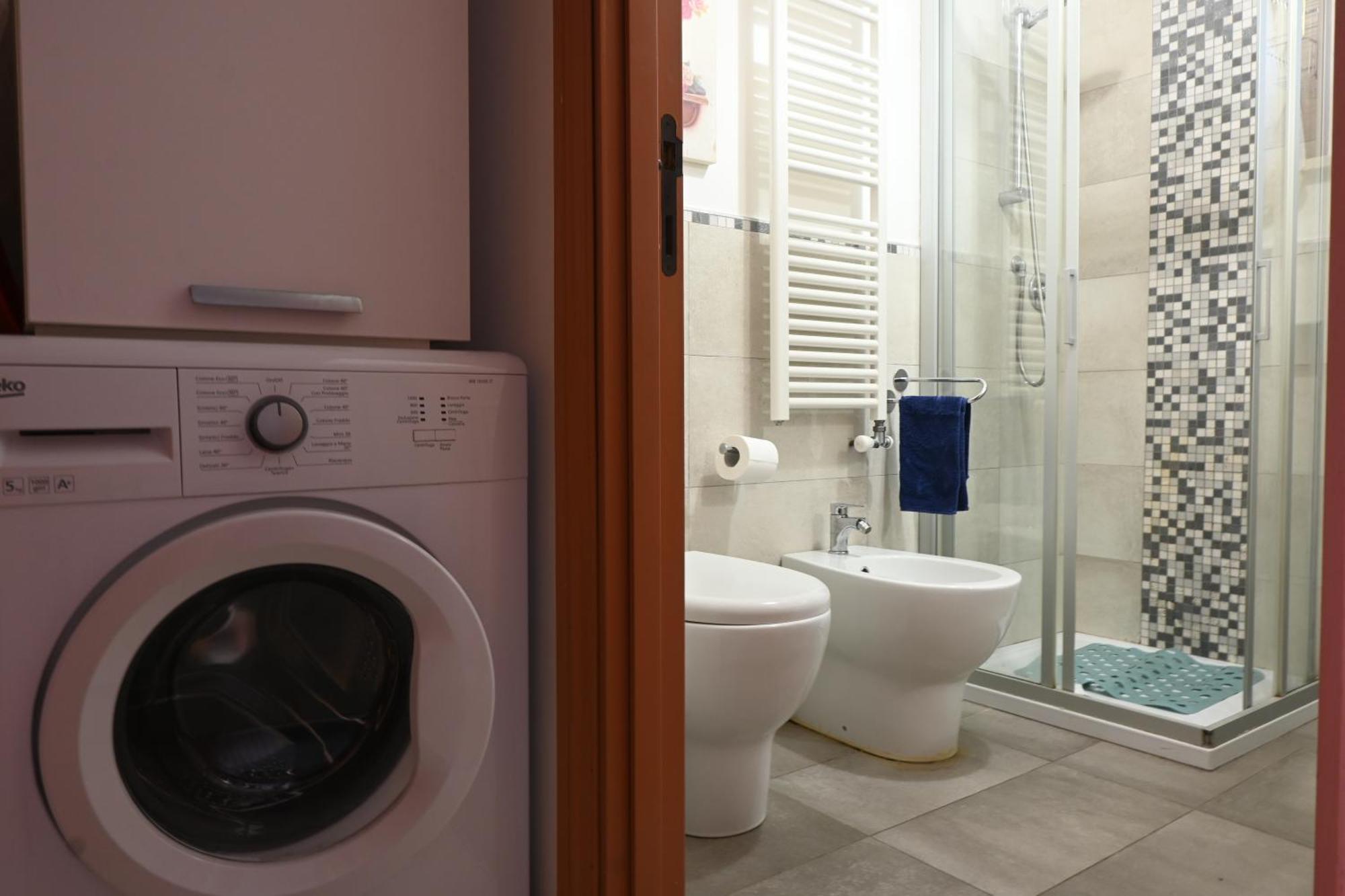 N080 - Numana, Bilocale Con Terrazzo In Centro Apartment Sirolo Ngoại thất bức ảnh