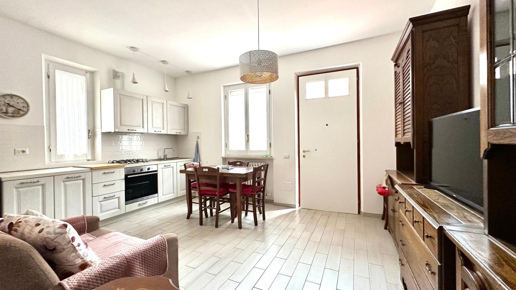 N080 - Numana, Bilocale Con Terrazzo In Centro Apartment Sirolo Ngoại thất bức ảnh